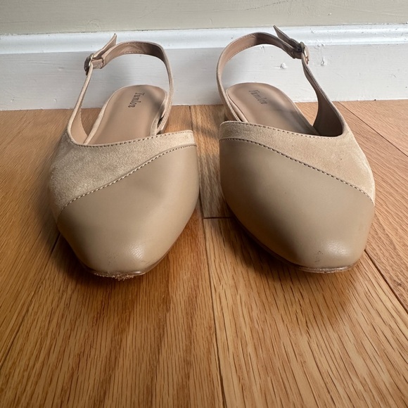 Women's Beige Slingback Flats 2.24 kitten heels - Picture 9 of 16
